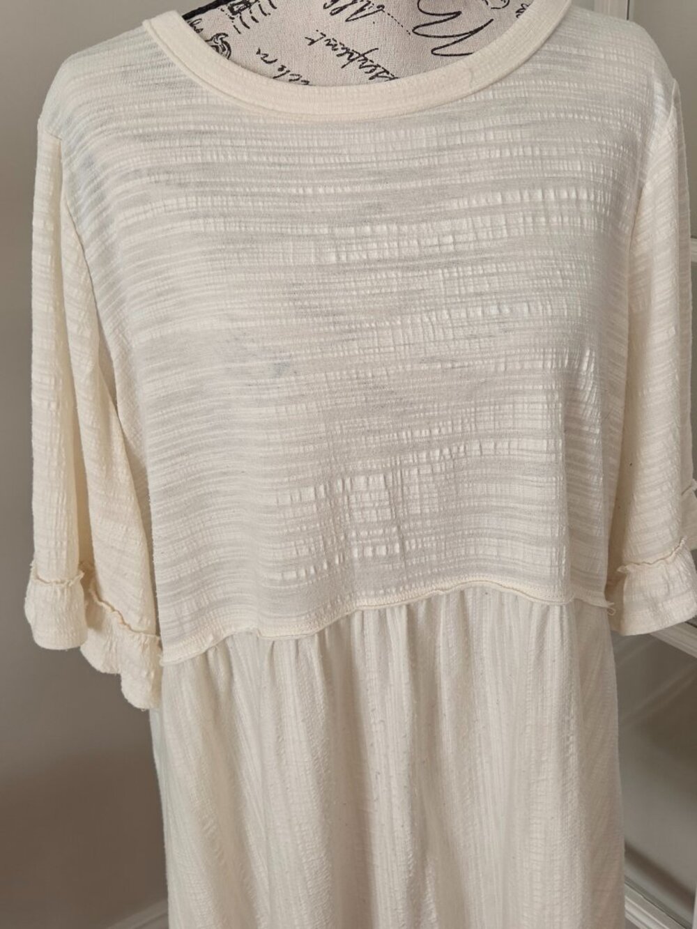 Wonderly L Ivory Textured Tunic Top Ruffle Sleeve Boho